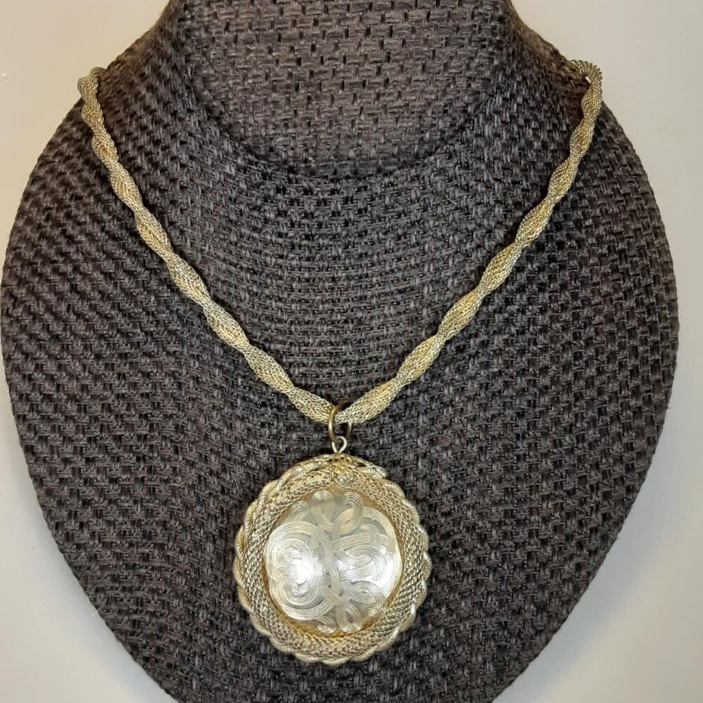 Vintage Rope Medallion Gold Tone Necklace Costume Jewelry